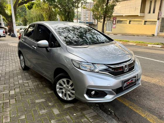 HONDA FIT 1.5 LX 16V FLEX 4P AUTOMÁTICO HONDA FIT 1.5 LX 16V FLEX 4P AUTOMÁTICO